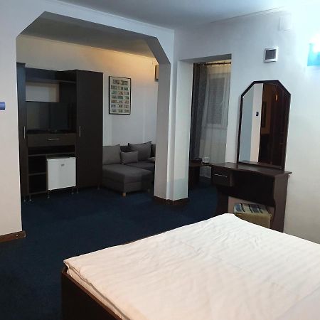Motel Davios Târgu Jiu エクステリア 写真